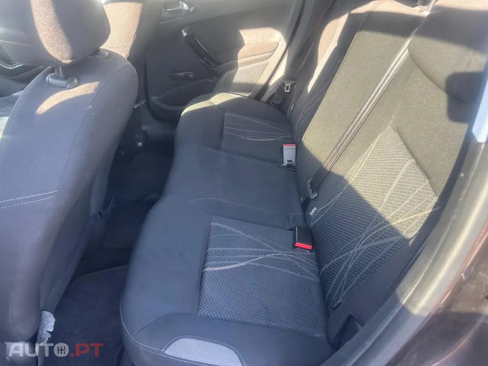 Peugeot 208 1.4 VTi Access