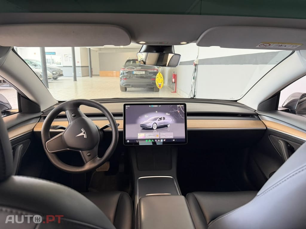 Tesla Model 3 Standard Range Plus RWD