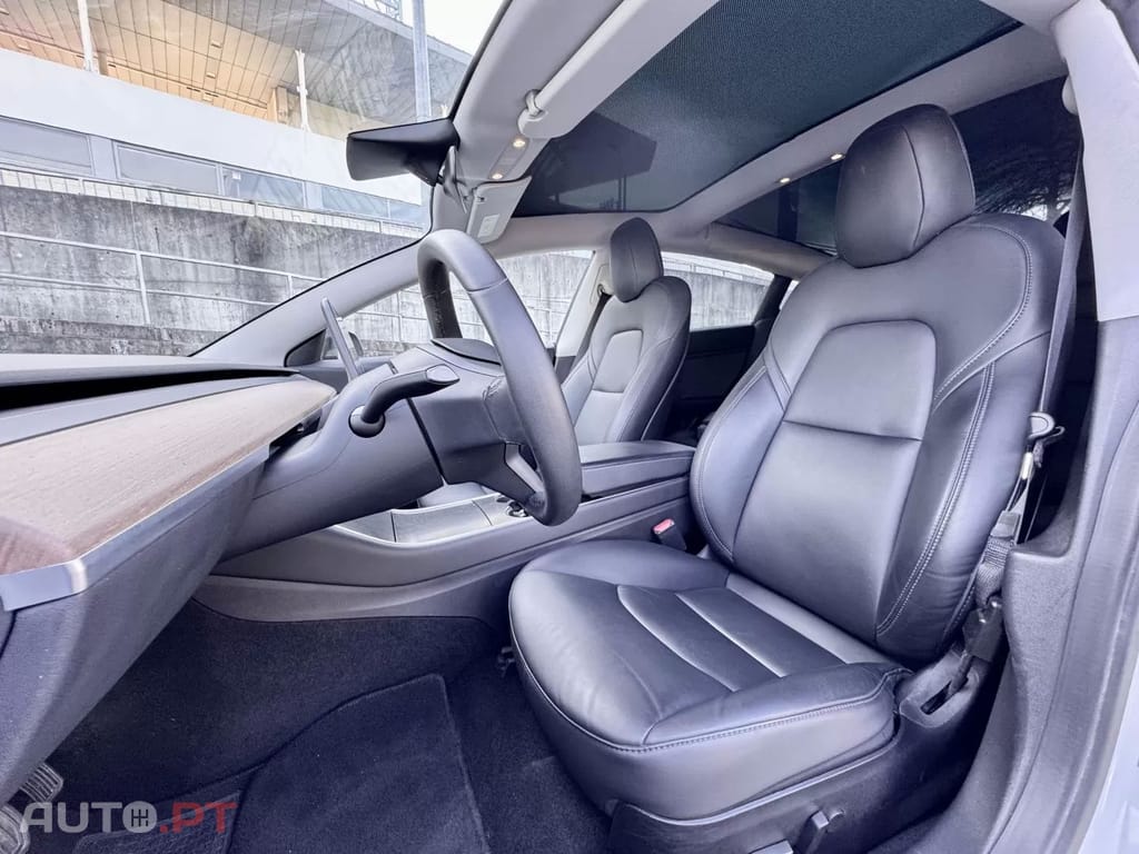 Tesla Model 3 Standard Range Plus RWD