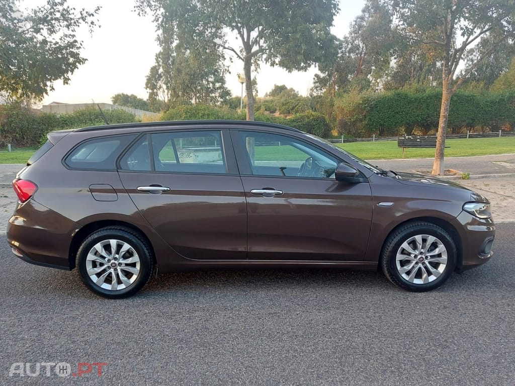 Fiat Tipo 1.3 M-Jet Lounge