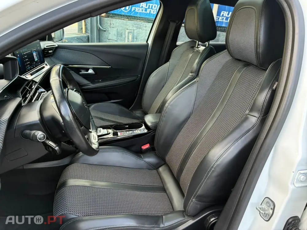 Peugeot E-208 50 kWh GT Line