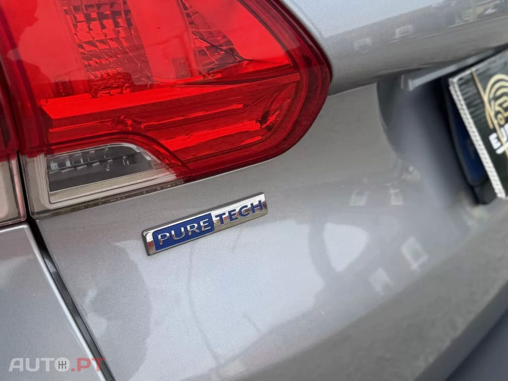 Peugeot 2008 1.2 PureTech Style