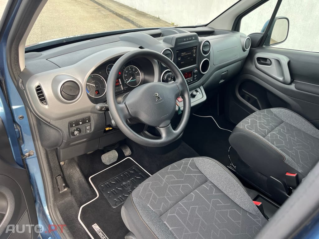 Peugeot E-Partner 50 kWh Premium Standard