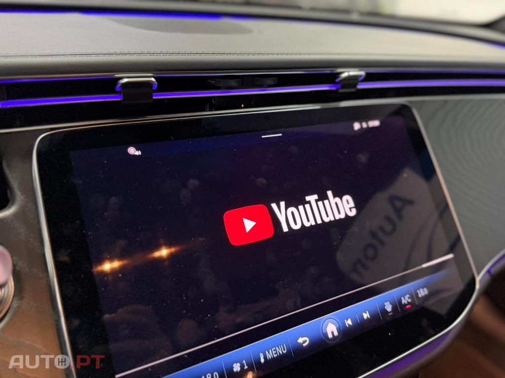 Mercedes-Benz E 300 e AMG Line