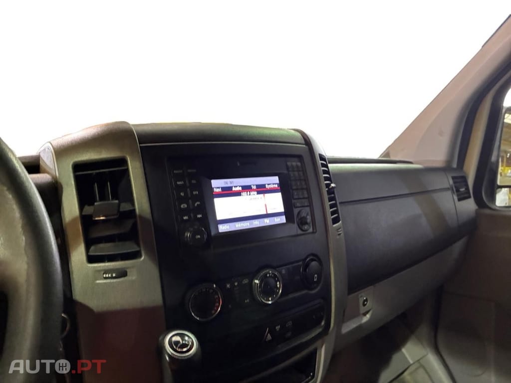 Mercedes-Benz Sprinter 211 CDi 37S 3.0T Tronic Plus