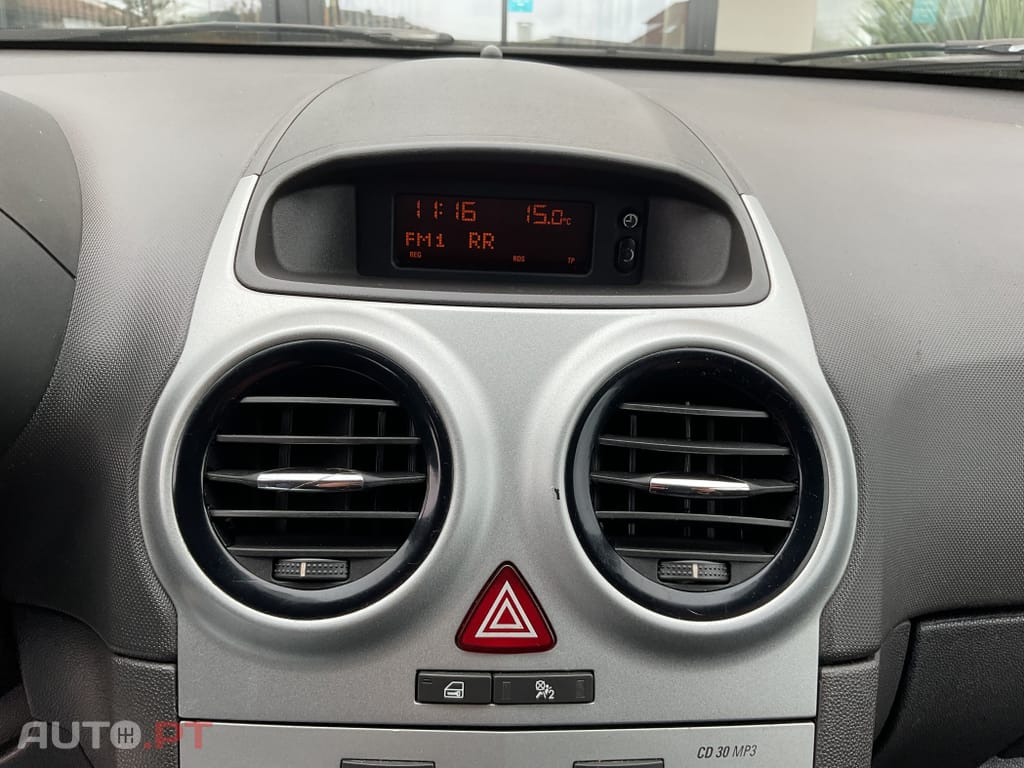 Opel Corsa 1.2 Enjoy