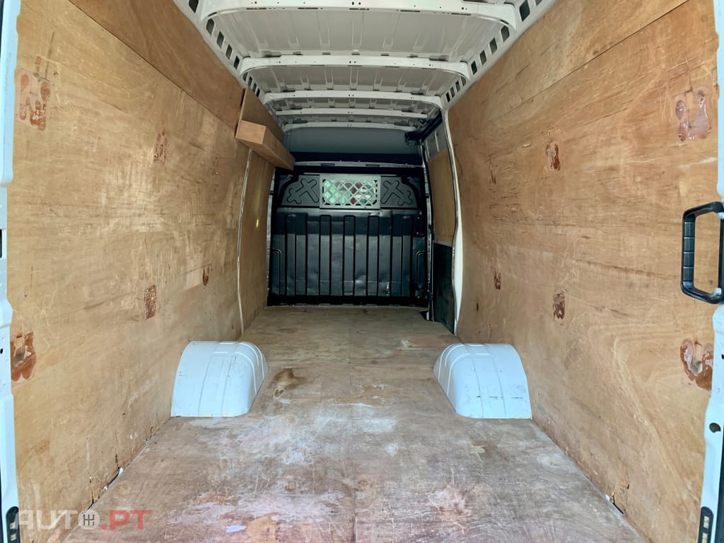 Iveco Daily 3.0 35S15V 4100 18m3