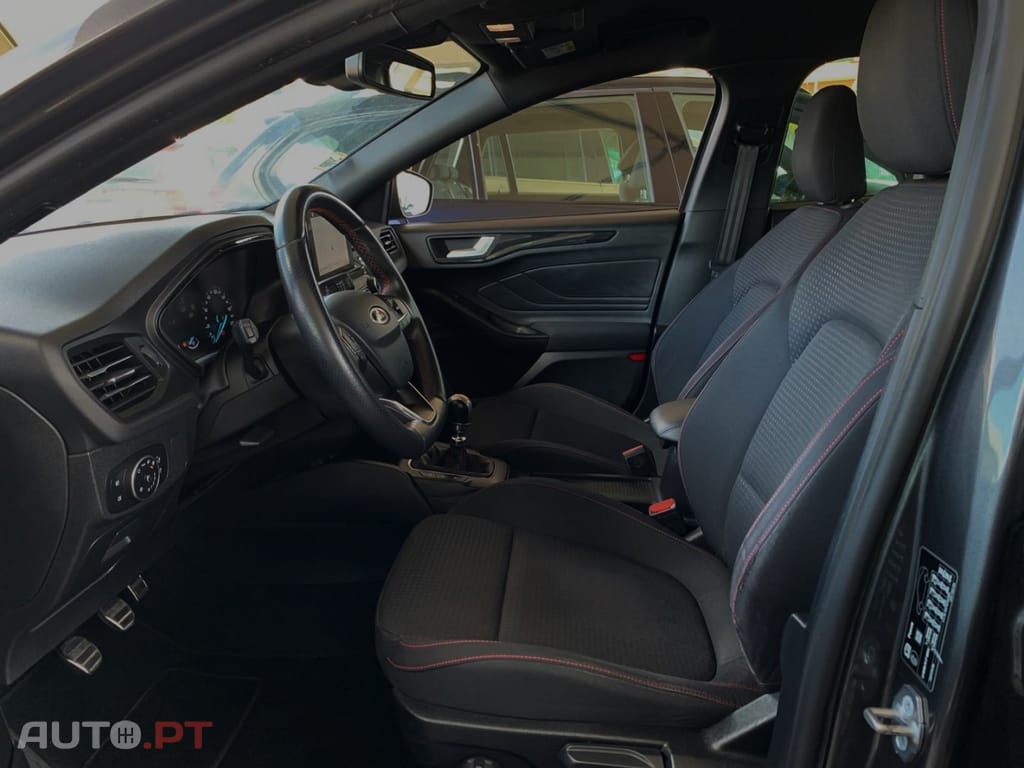 Ford Focus 1.5 TDCi EcoBlue ST-Line