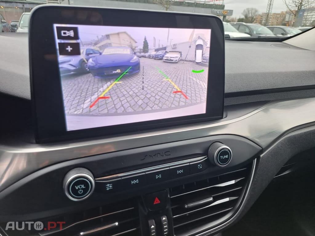 Ford Focus 1.0 EcoBoost S&S TITANIUM