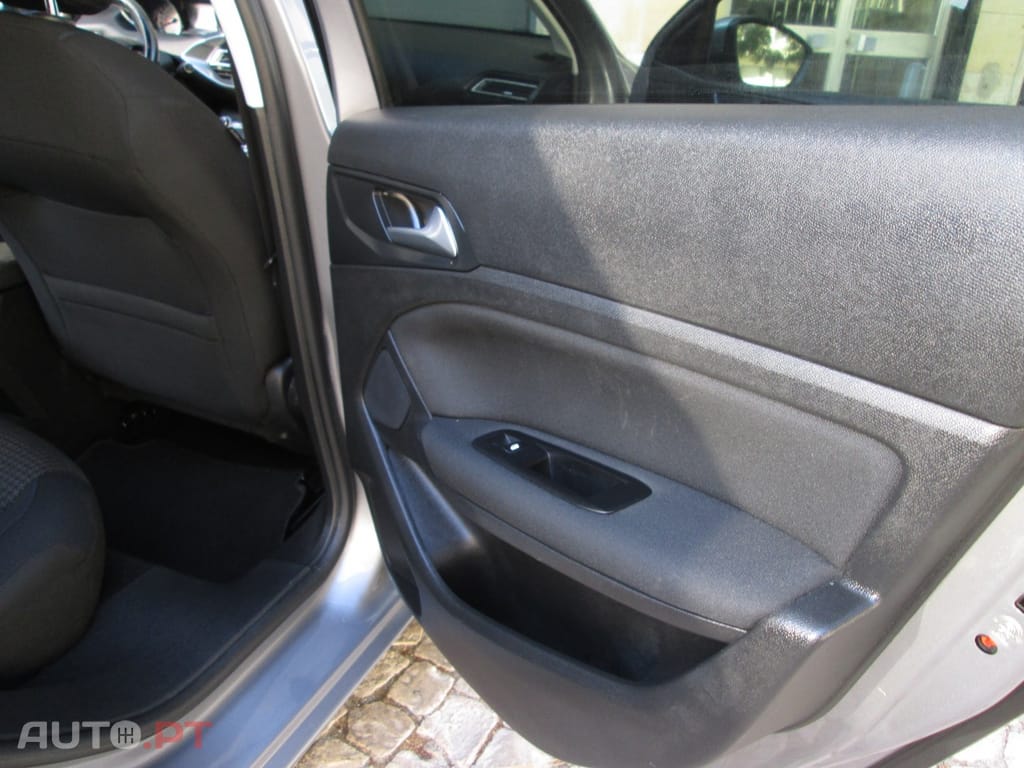 Peugeot 308 1.2 PureTech Active