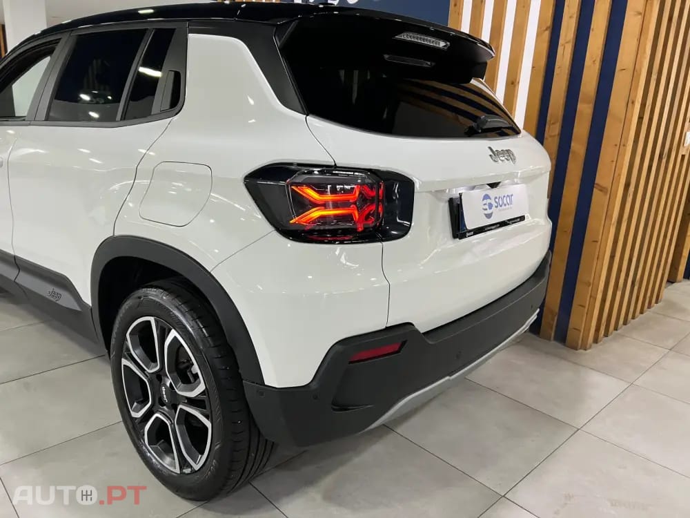 Jeep Avenger 1.2 GSE T3 Summit