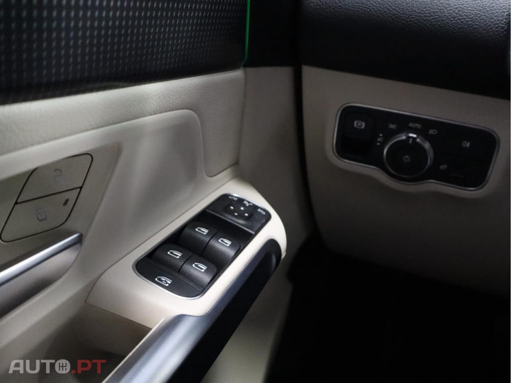 Mercedes-Benz GLB 180 180 d Progressive