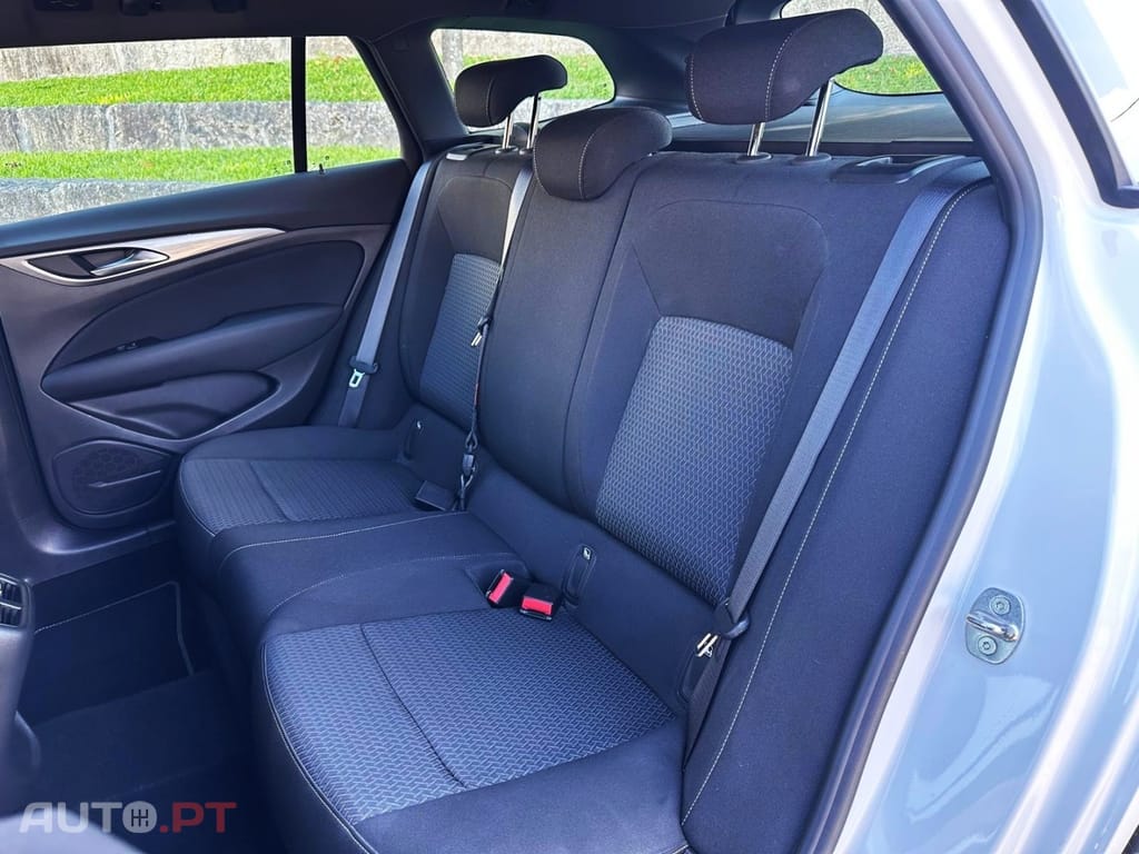 Opel Insignia 1.5 D Business Edition