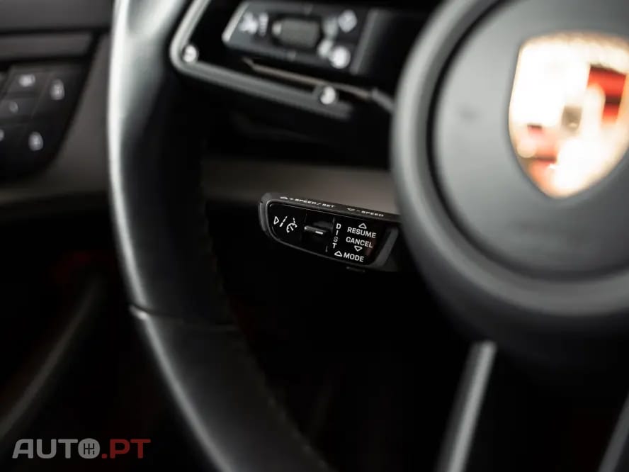 Porsche Taycan 4S