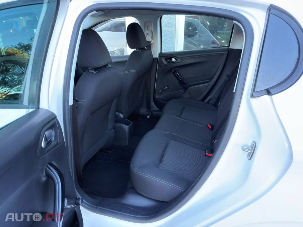 Peugeot 208 PureTech 82 Start & Stop Active