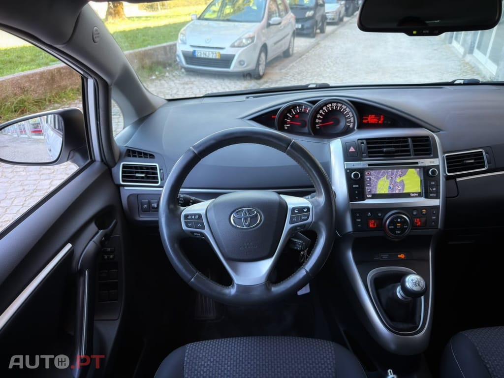 Toyota Verso 2.0 D-4D Exclusive+GPS
