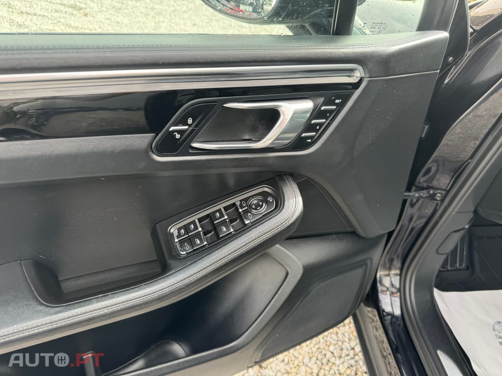 Porsche Macan S