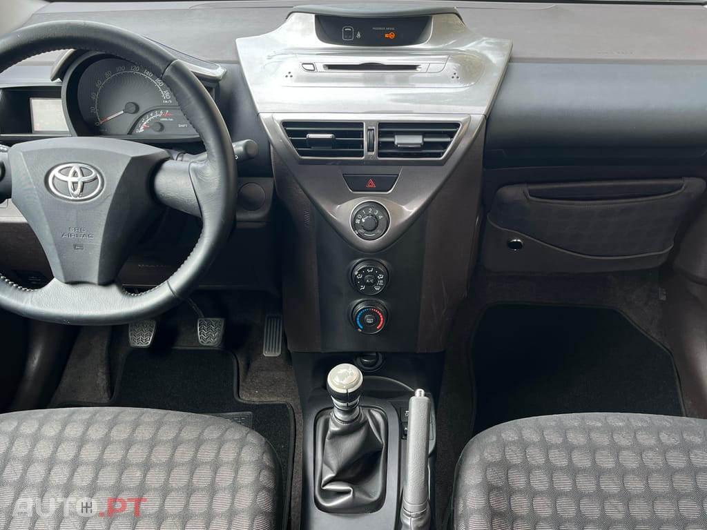 Toyota iQ 1,0 vvt-i