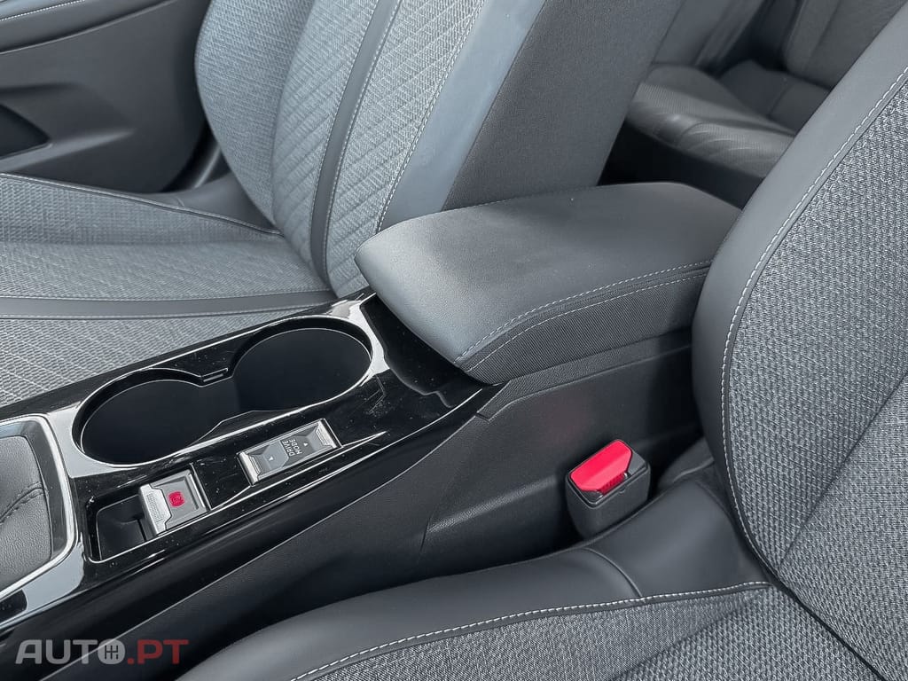 Peugeot 2008 1.2 PureTech Allure