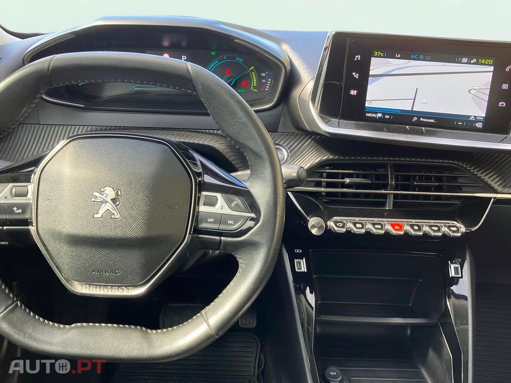 Peugeot E-2008 50 kWh Active Pack