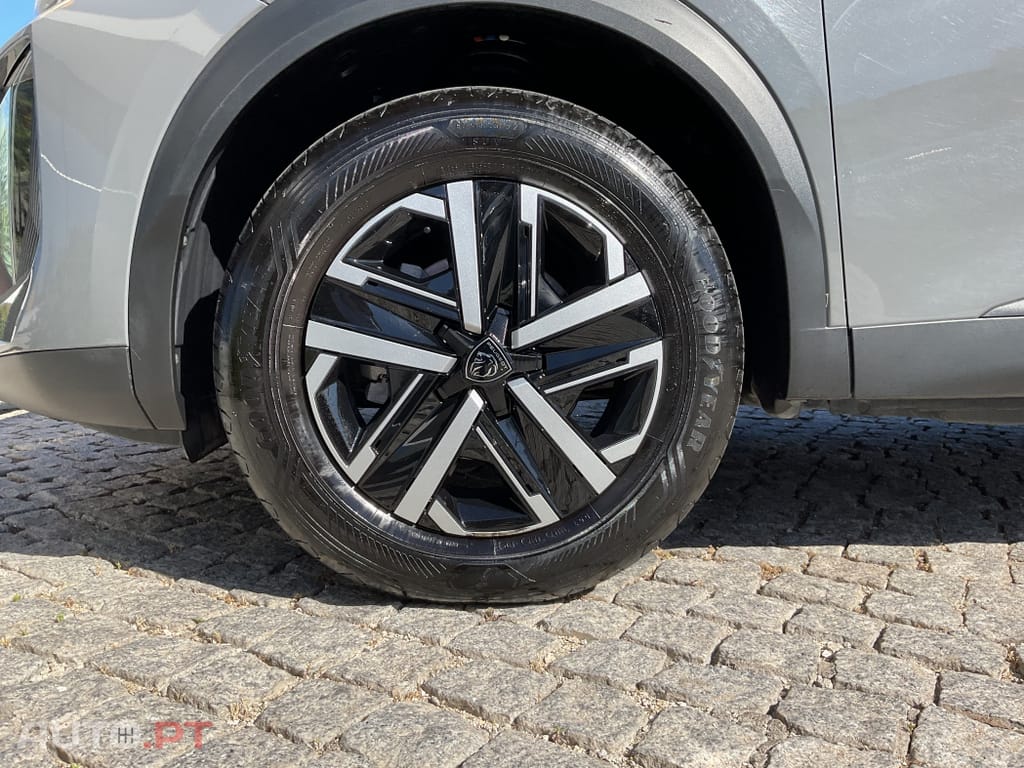 Peugeot 2008 1.2 PureTech Active Pack