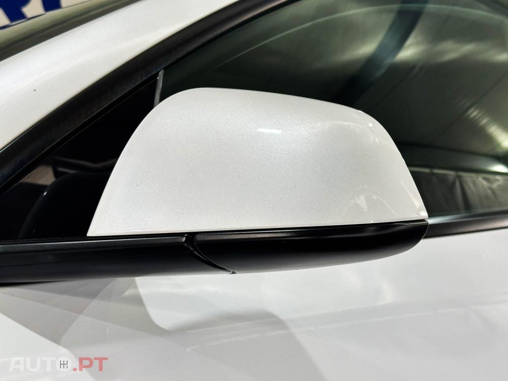 Tesla Model Y Long Range Dual Motor AWD