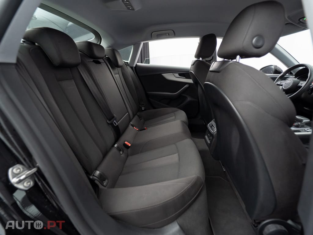 Audi A5 35 TDI Advanced S tronic