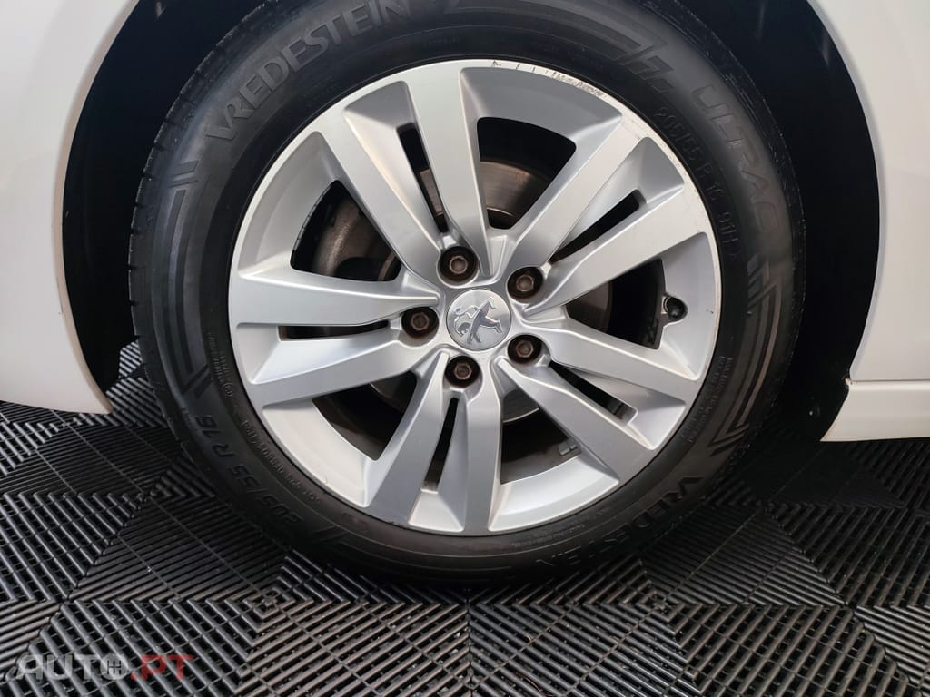 Peugeot 308 1.5 BlueHDi Allure