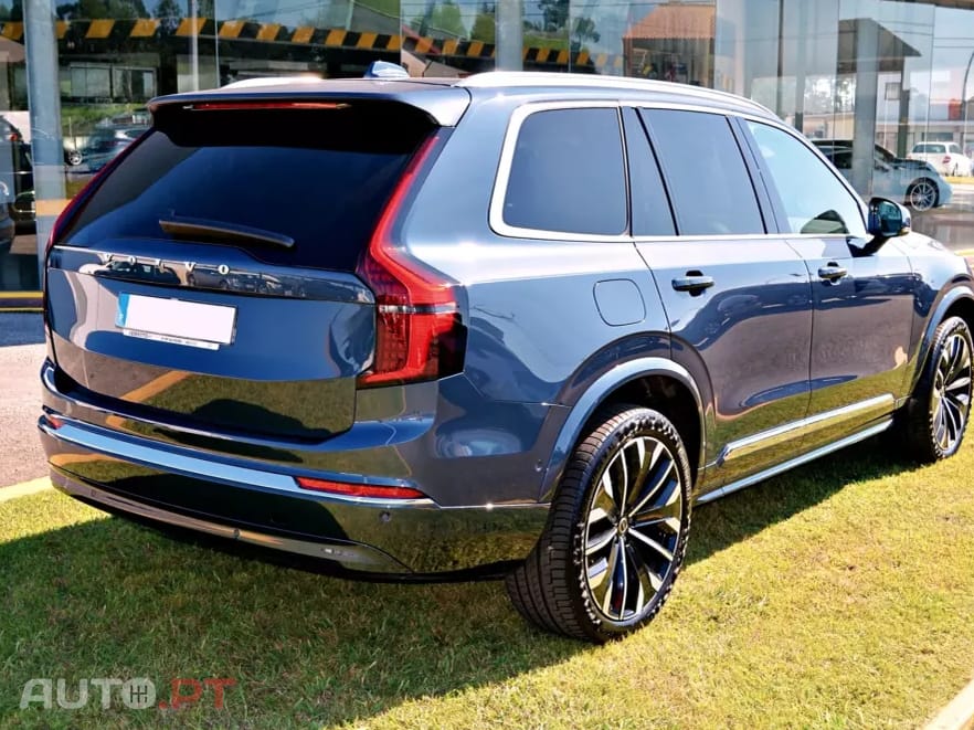 Volvo XC90 2.0 T8 PHEV Inscription Expression AWD