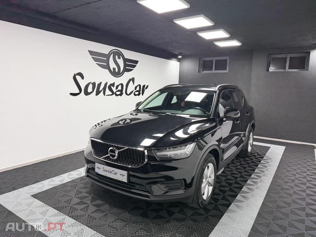 Volvo XC40 1.5 T2 Momentum Plus
