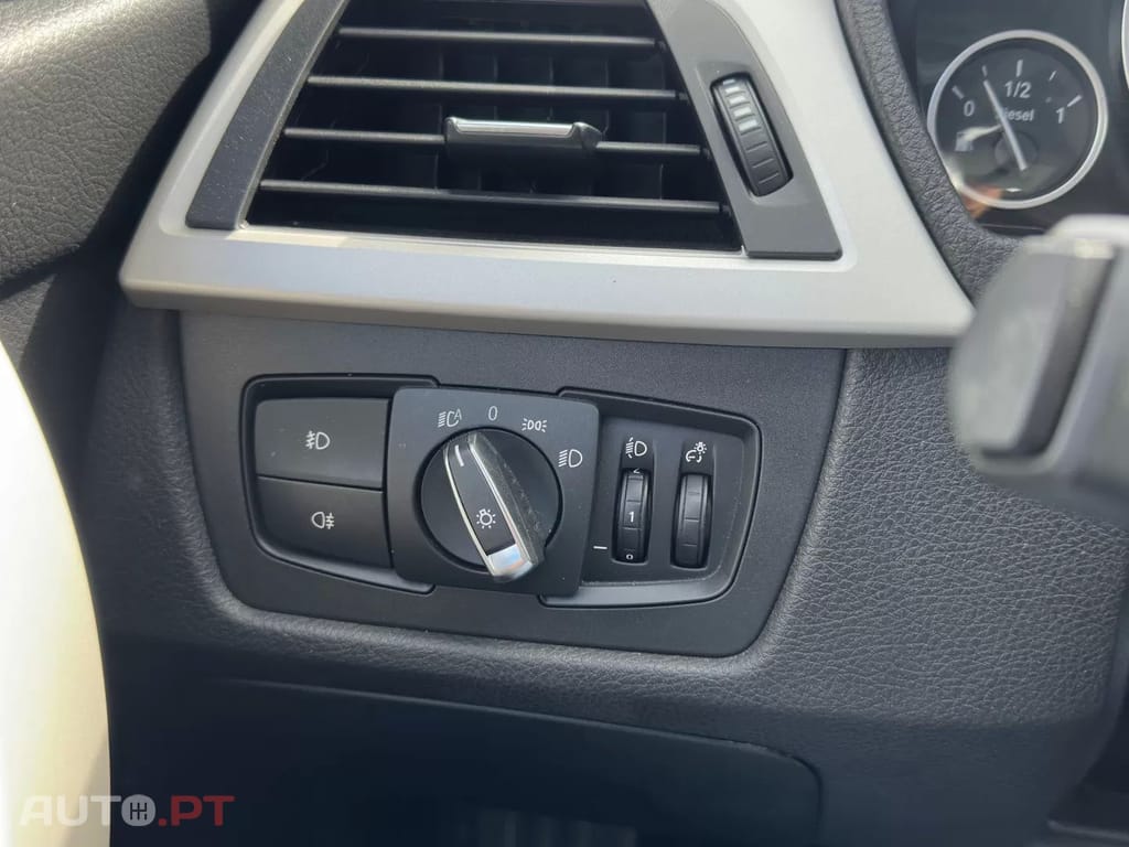 BMW 320 d Touring Advantage Auto