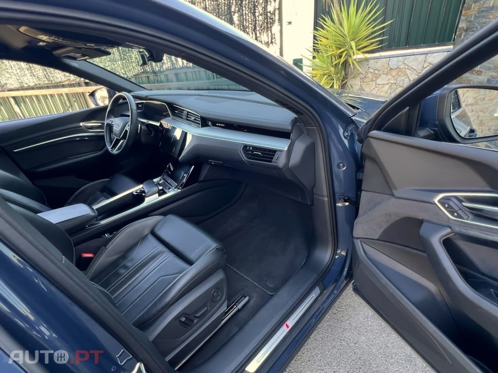 Audi Q8 E-Tron 50 quattro S line