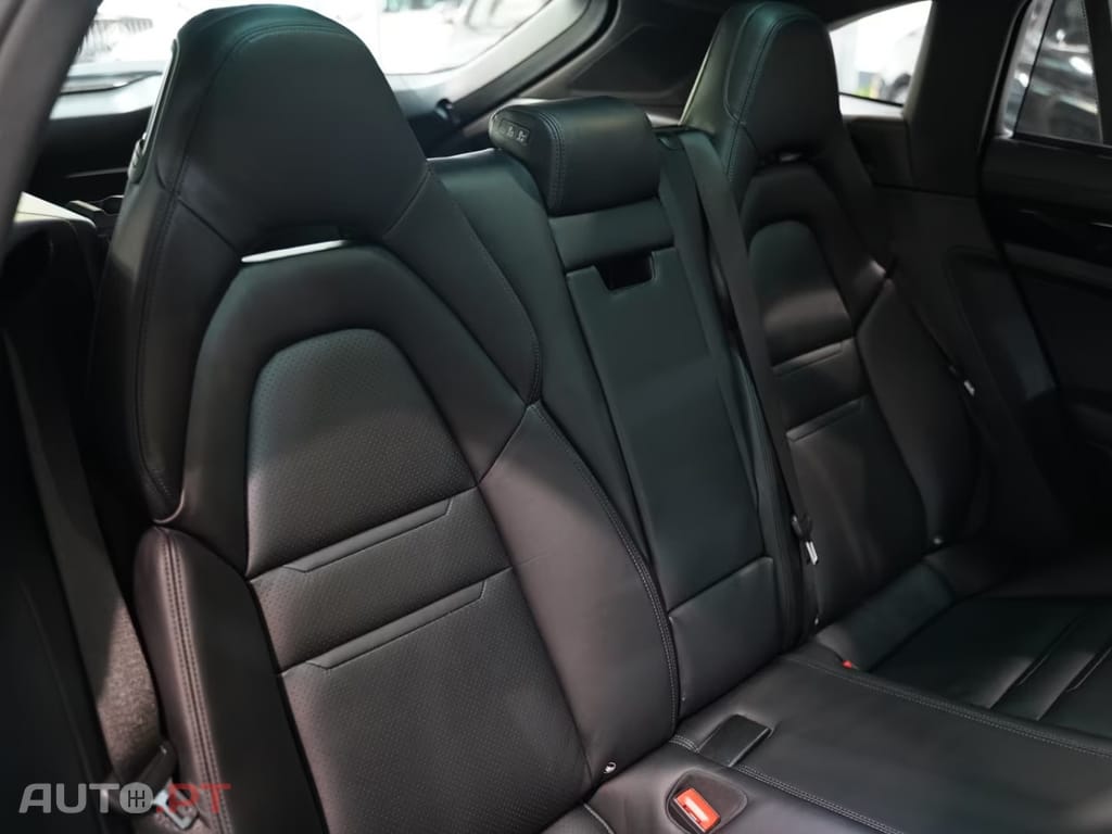 Porsche Panamera ST 4 E-Hybrid