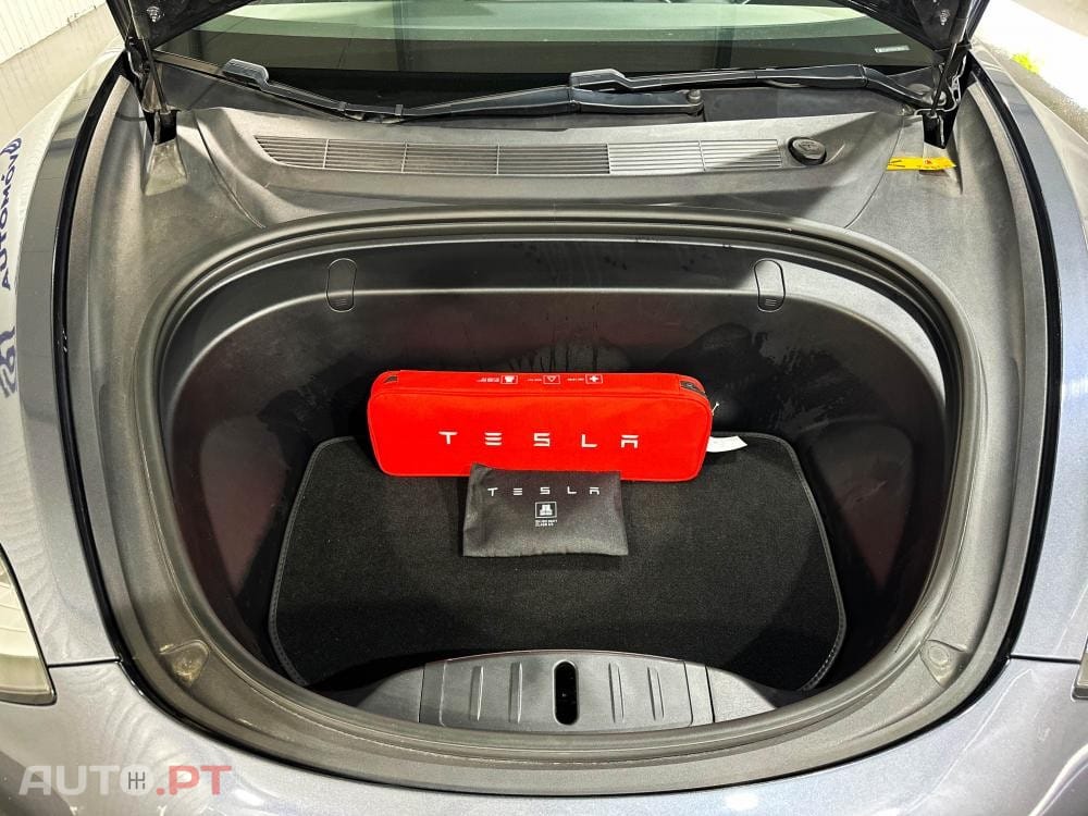 Tesla Model 3 Performance AWD