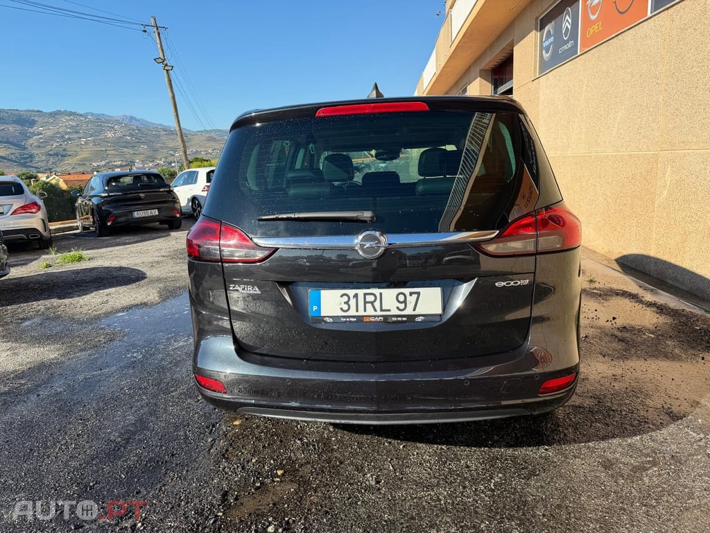 Opel Zafira 1.6 CDTi Executive