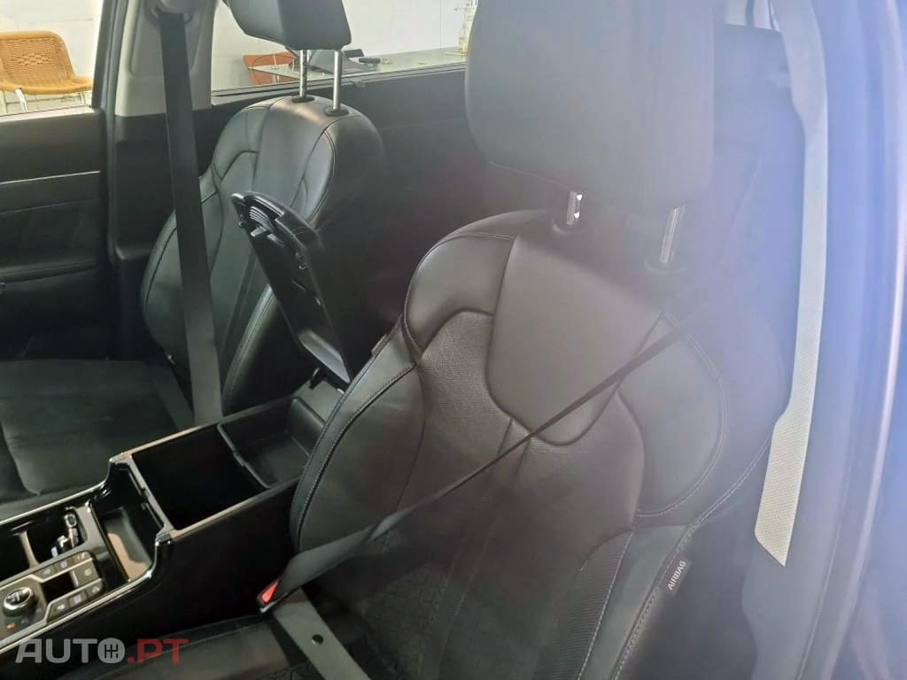Kia Sorento 1.6 T-GDI PHEV Concept+SRF