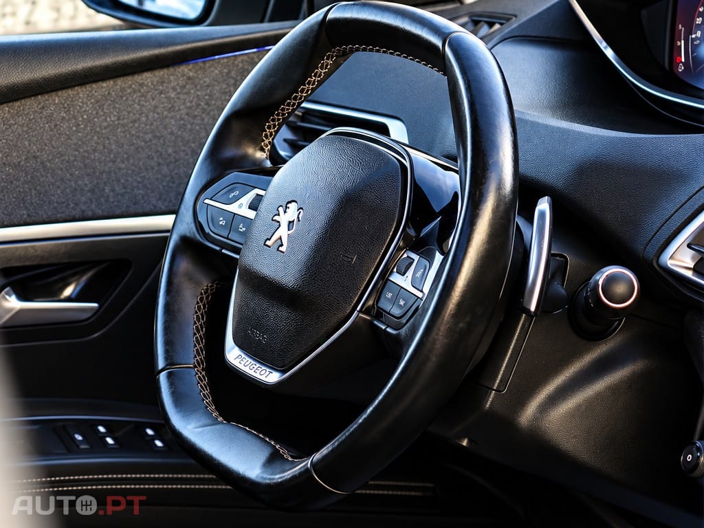 Peugeot 3008 1.2 PureTech Allure EAT8