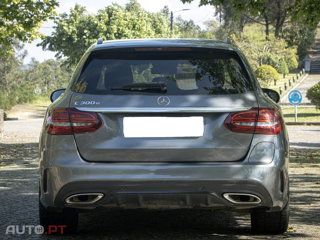 Mercedes-Benz C 300 e AMG Line