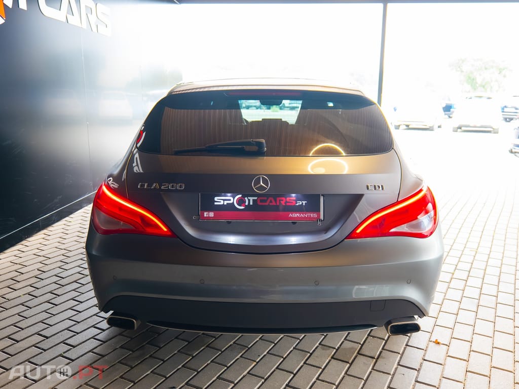 Mercedes-Benz CLA 200 d Shooting Brake Urban Aut.