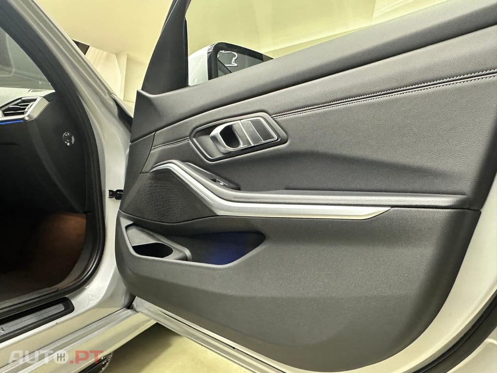 BMW 320 d Touring Pack M Auto