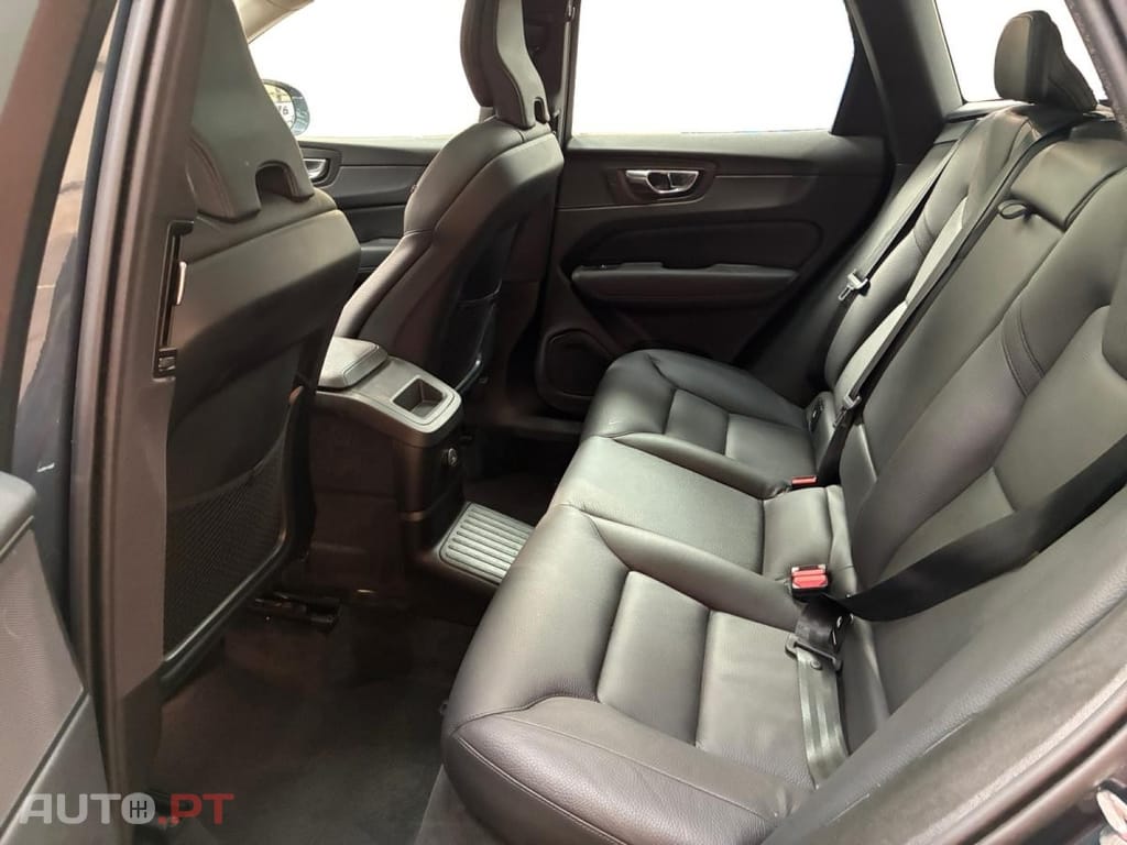 Volvo XC60 T6 Geartronic Plus Style Dark