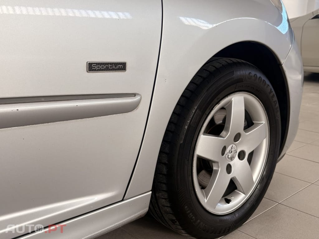 Peugeot 207 SW 1.4 SE Sportium
