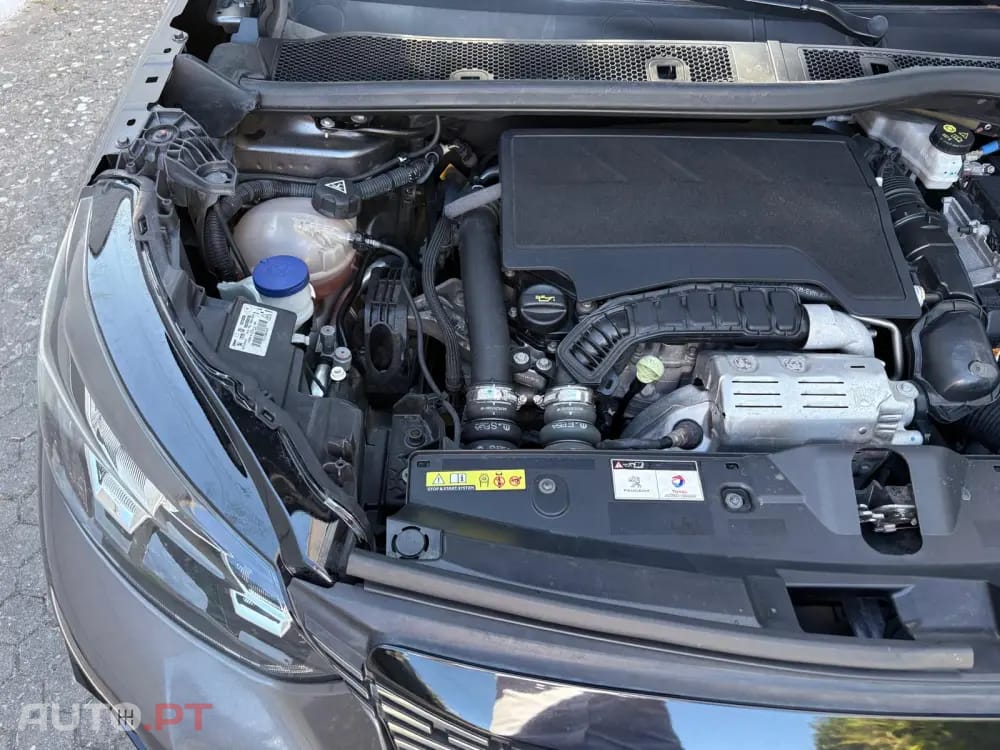 Peugeot 2008 1.2 PureTech Allure