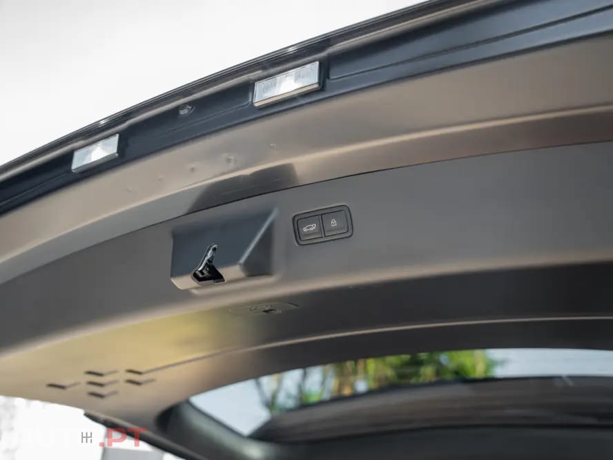 Hyundai Santa Fe 1.6 Plugin-Hybrid 4WD 7L Signature