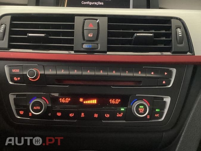 BMW 320 d Touring Auto