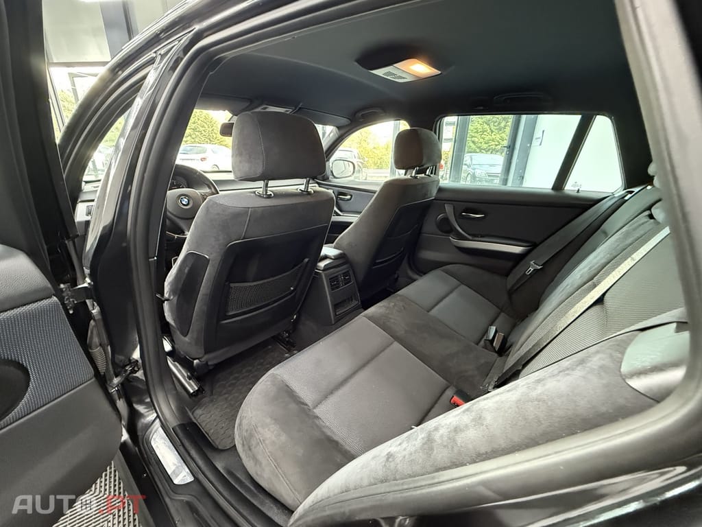 BMW 318 d Touring Pack M