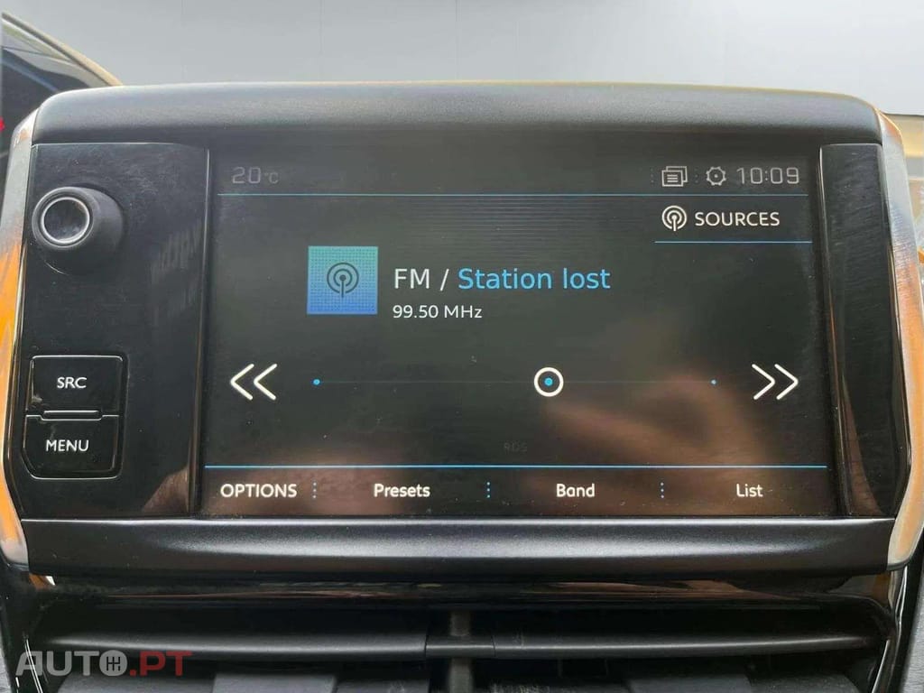 Peugeot 2008  1.2 PureTech Allure CROSSWAY