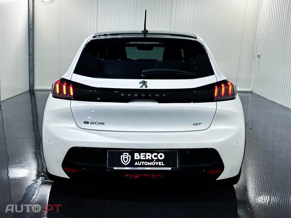 Peugeot E-208 50 kWh GT Pack