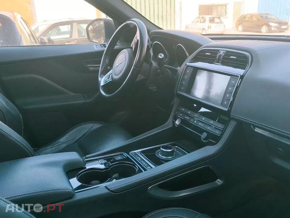 Jaguar F-Pace 2.0 i4D R-Sport AWD Aut.