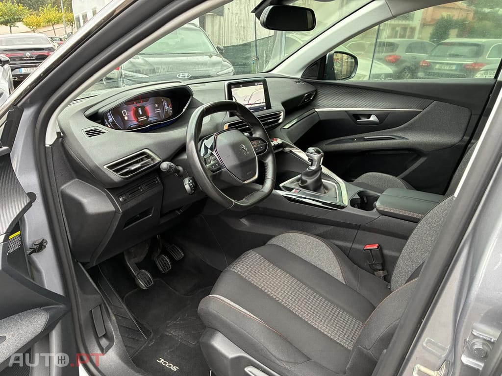 Peugeot 3008 1.5 BlueHDi Active